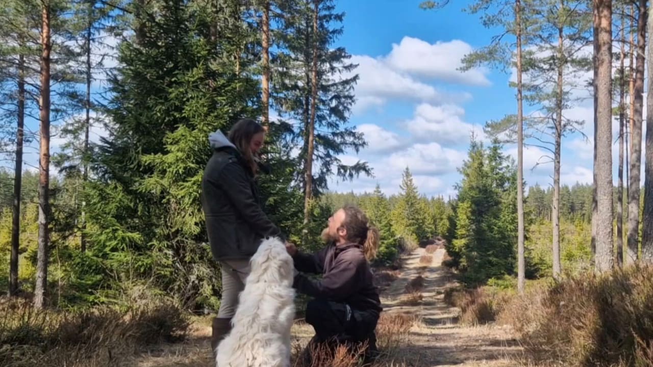 Bram en Esra uit B&B Vol Liefde zetten volgende stap in relatie: 'Wij gaan trouwen'