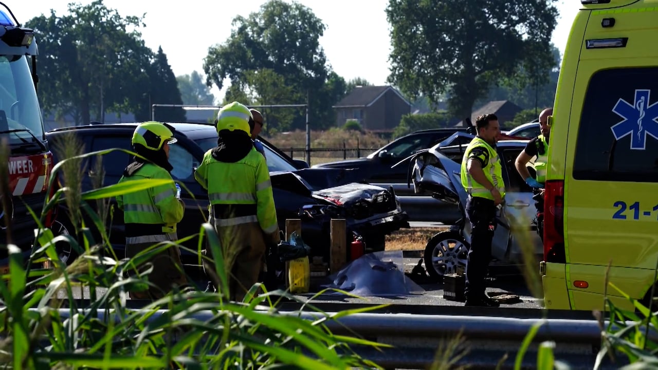 FDF: boeren houden het recht om snelweg met trekkers te blokkeren