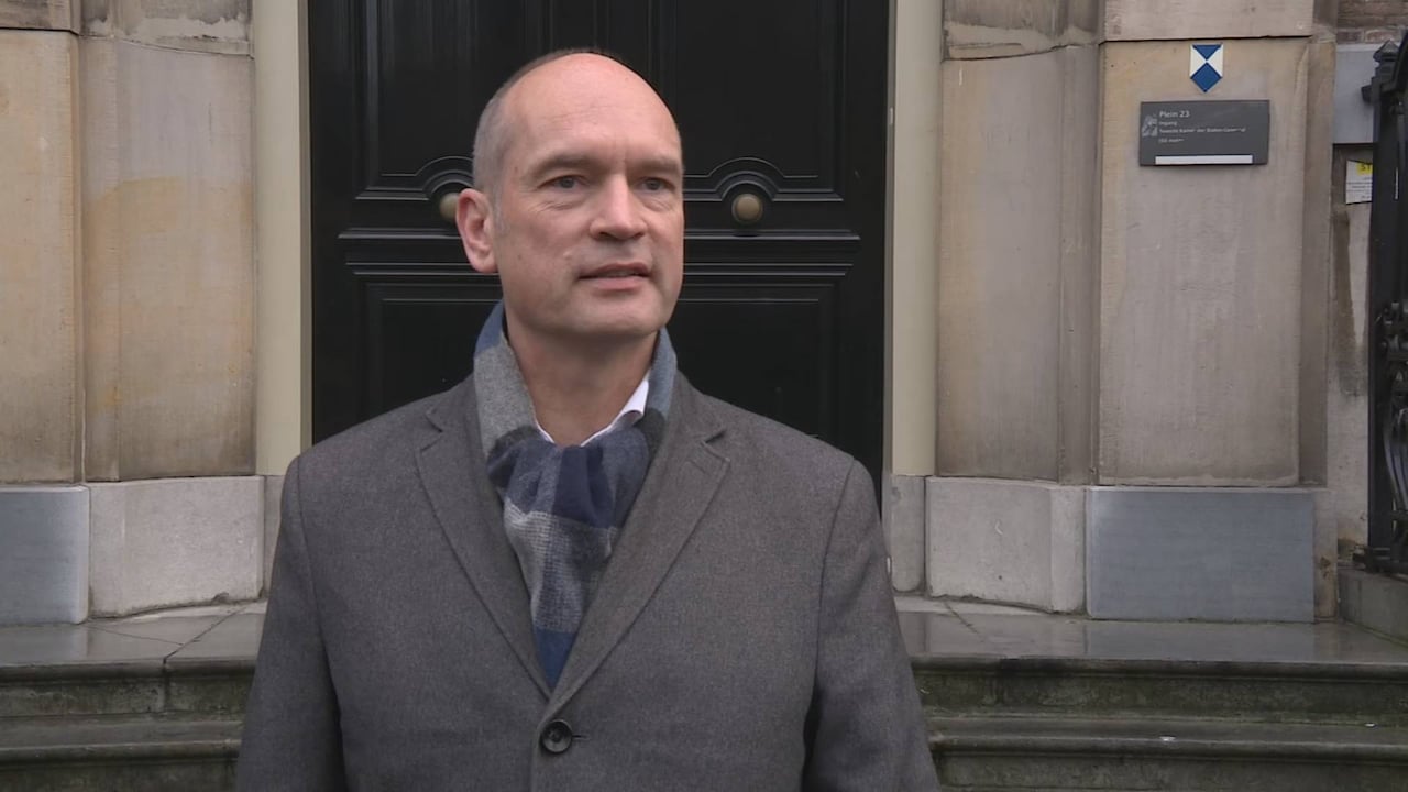 Segers over verlies geheim formatiestuk: 'Met mijn hoofd op bureau geramd'
