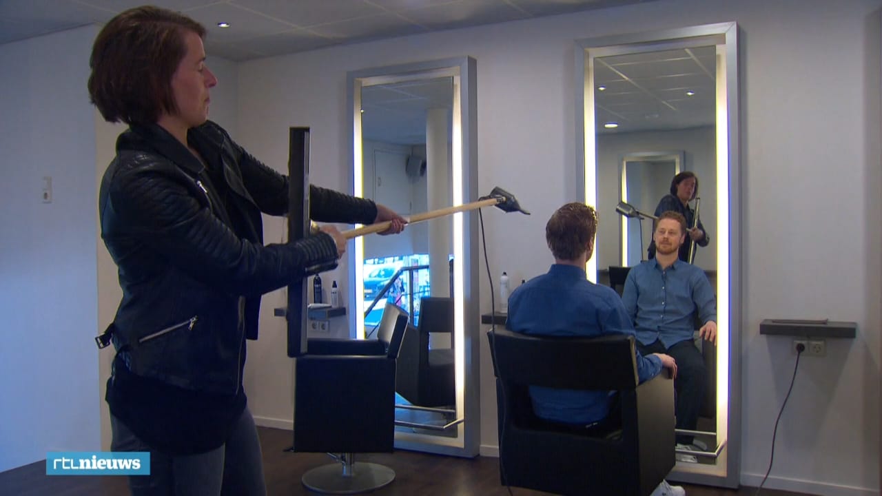 Kappers: Hoe kunnen wij anderhalve meter afstand houden?