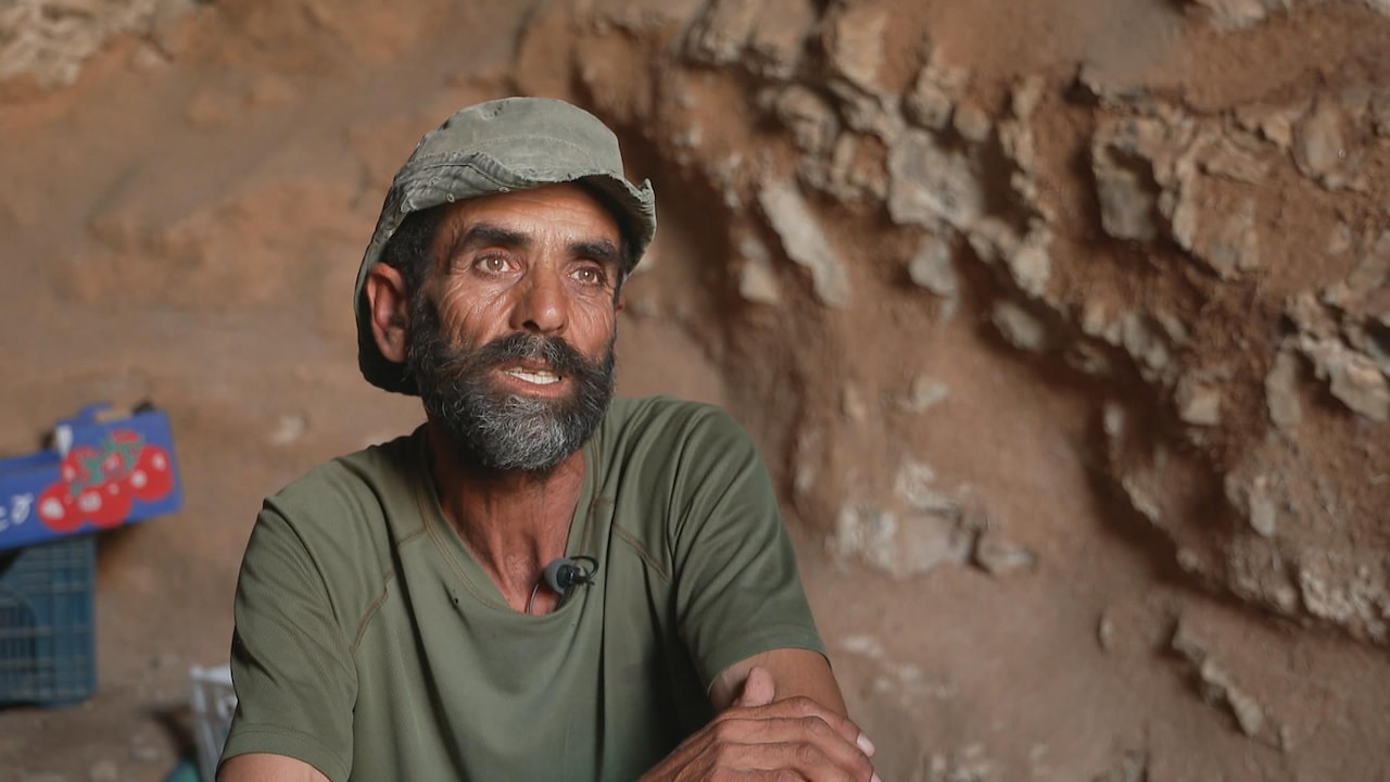Palestijnen op Westoever door kolonisten verjaagd, huis gesloopt: 'We wonen nu in een grot'