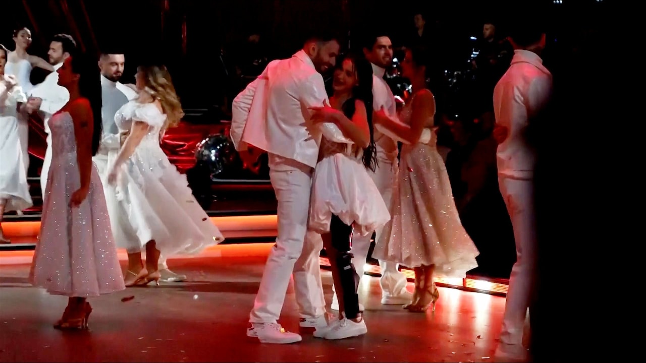 Bekijk ook: Oekraïense Dancing with the Stars is terug