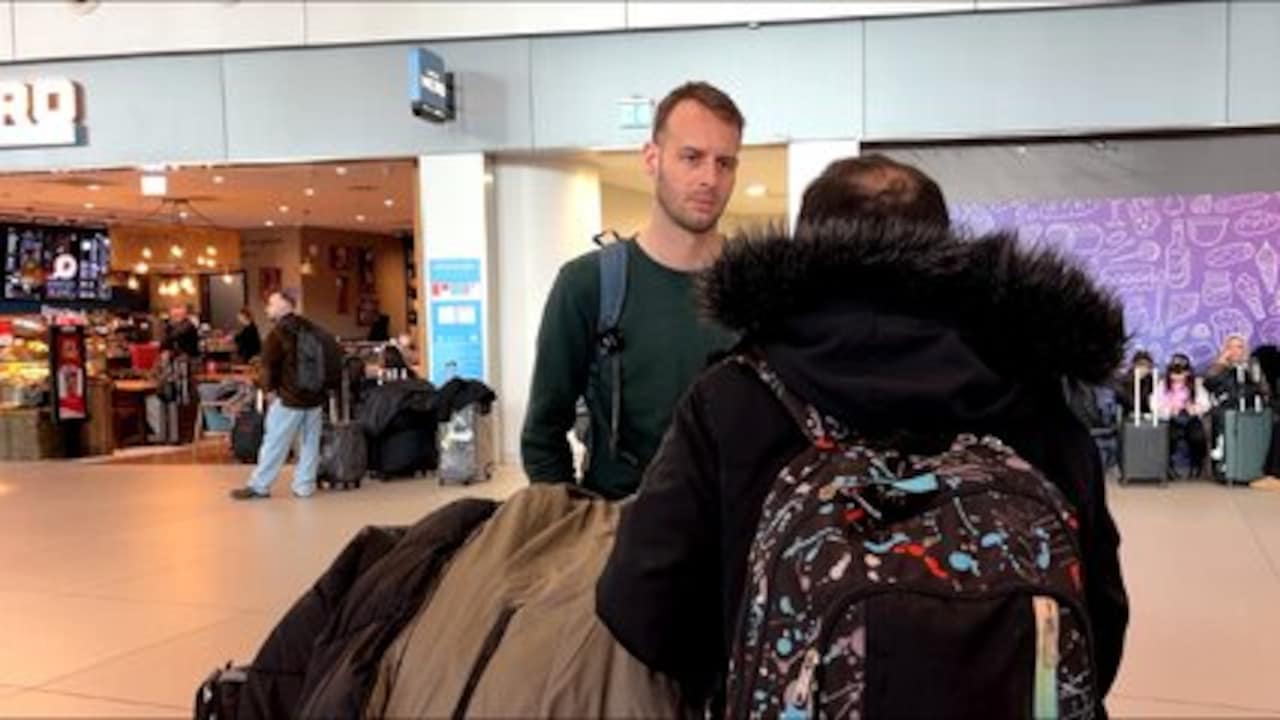 Gevluchte Iraniërs vertellen: 'Ouders zochten hun kinderen tussen lichamen'
