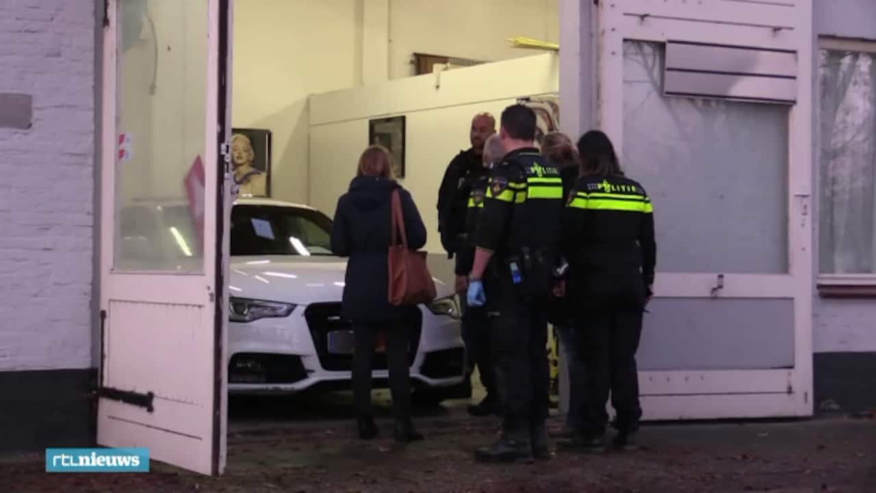 De politie doorzocht gisteren meerdere huizen in het onderzoek naar de groepsverkrachtingen