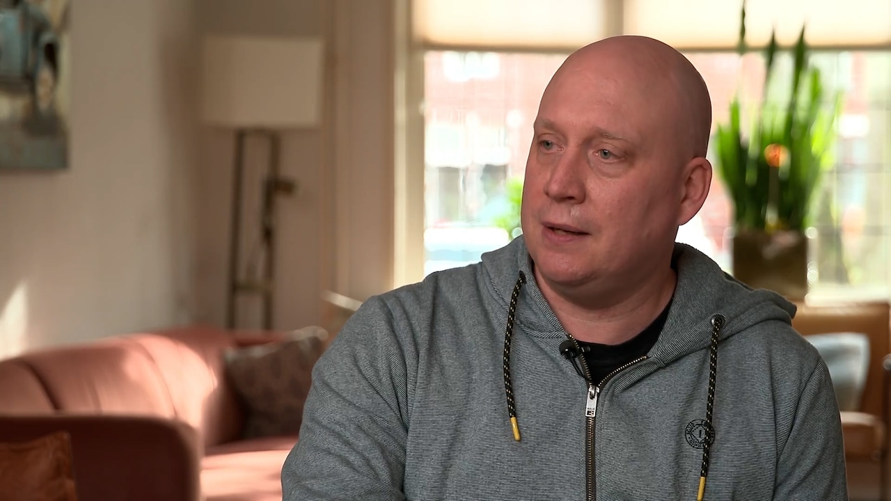 In onderstaande video vertelt Arjan hoe hij met agressie in de zorg te maken kreeg: