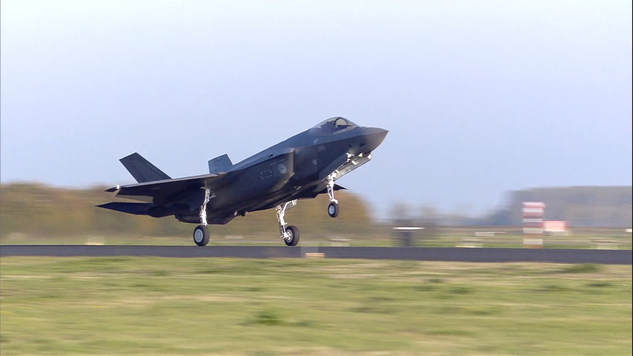 Bekijk ook: Peperdure F-35 eindelijk in Nederland