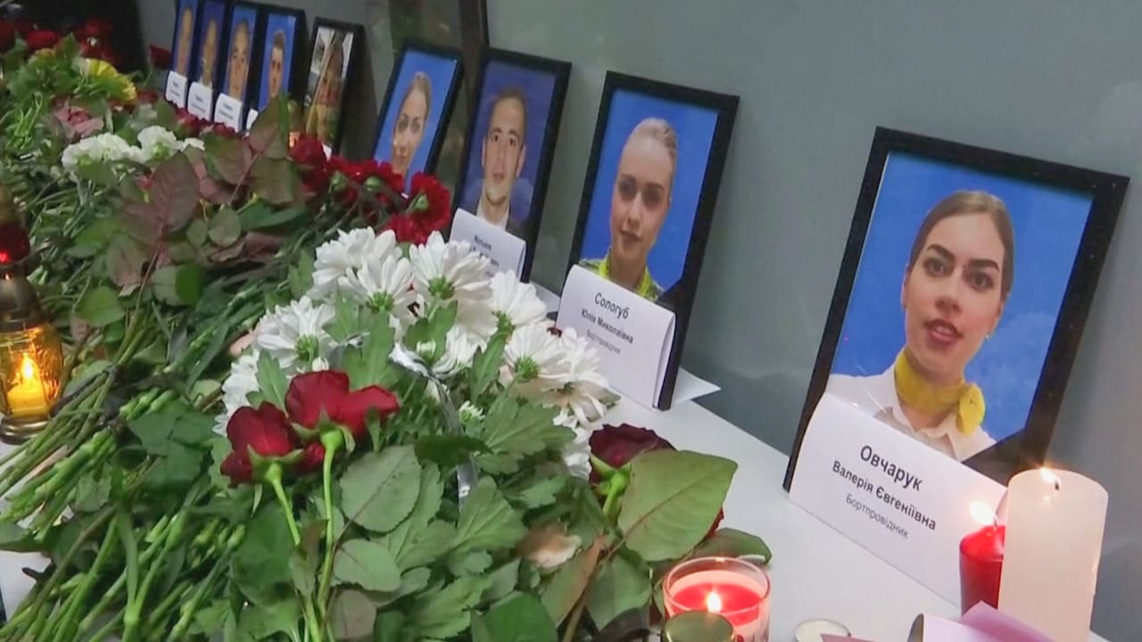 Bloemenzee op luchthaven Kiev: 'Dit is een drama voor de hele wereld'
