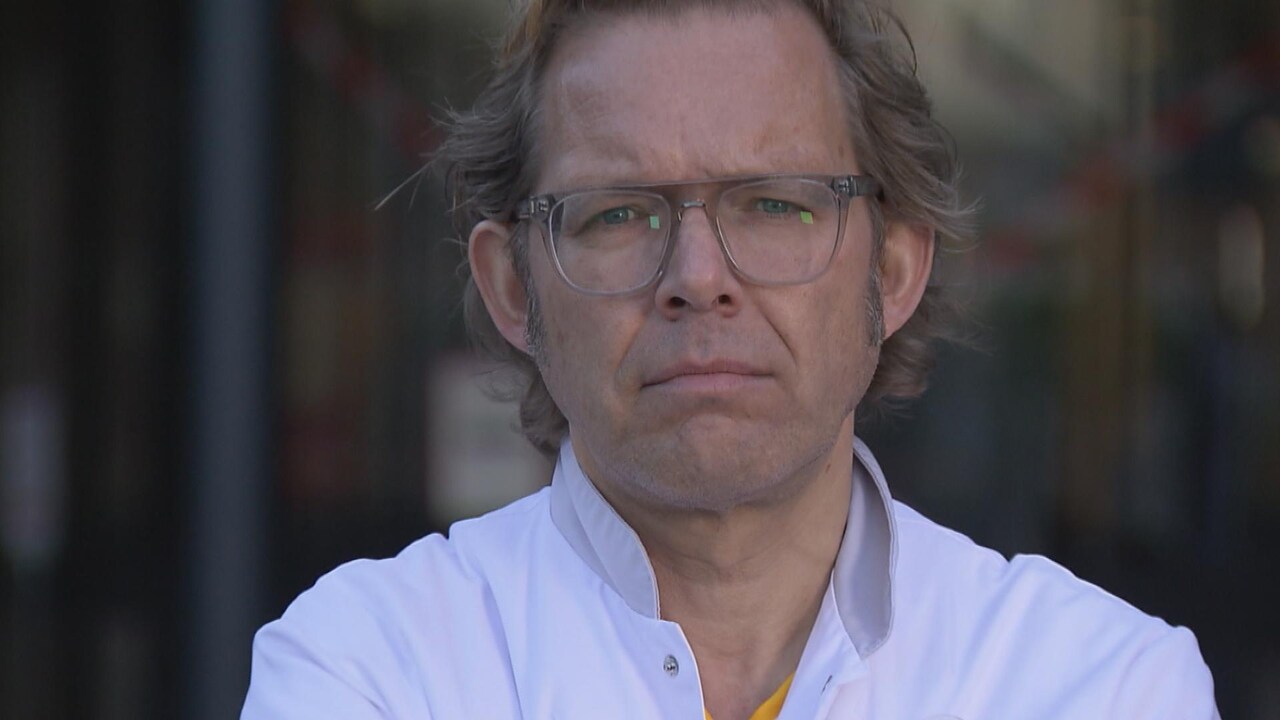 Arts filmt werk op de intensive care in coronacrisis: 'Dit is bijna surrealistisch'