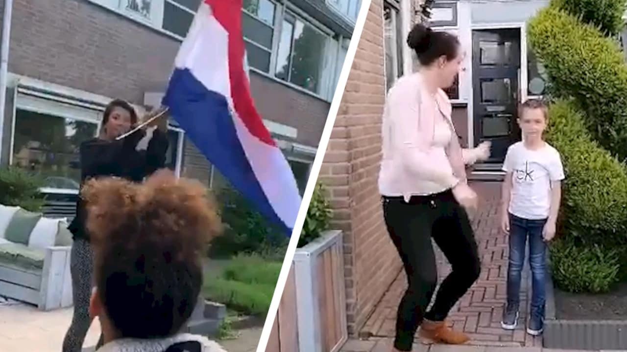 Eerste schooldag: juichende ouders zwaaien kinderen uit