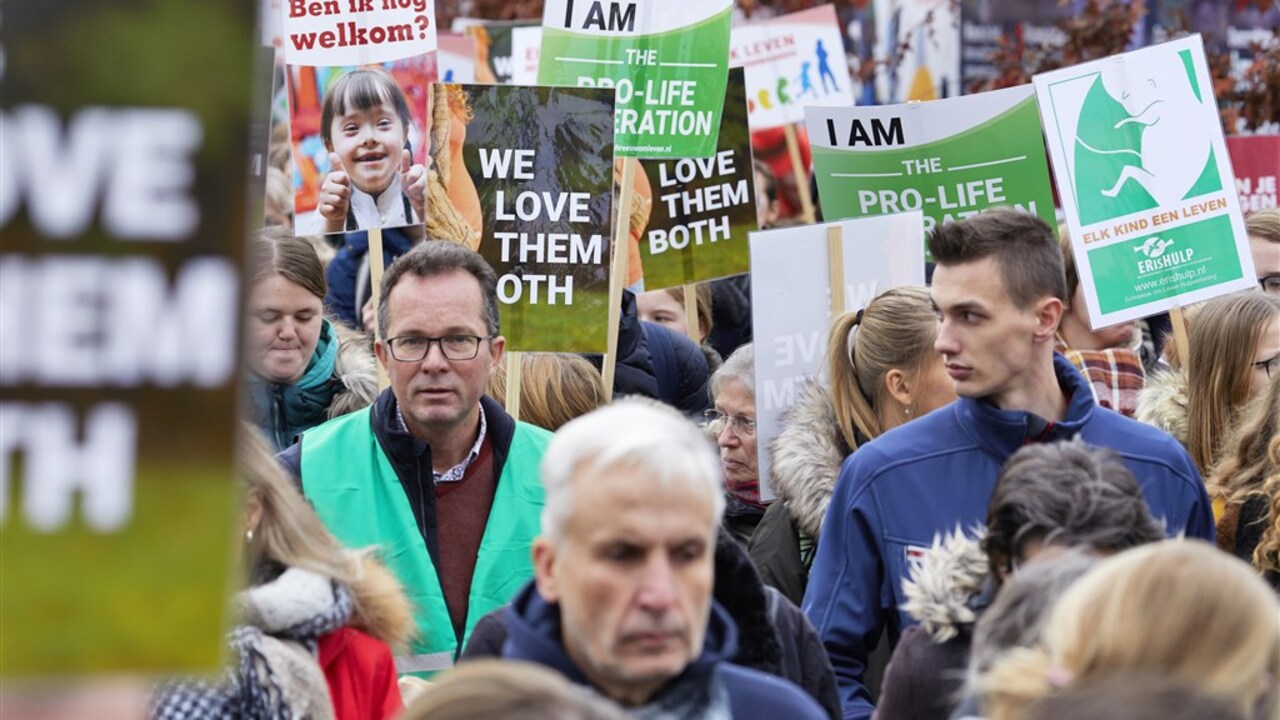Voor- en tegenstanders abortus tegenover elkaar: 'Echt verwerpelijk'