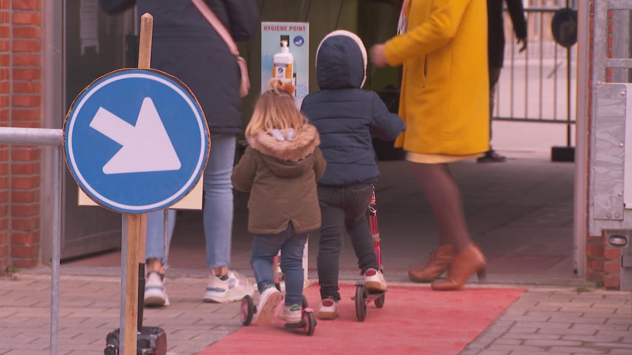 Bekijk ook: Besmette moeder negeert quarantaine: school België moet op slot
