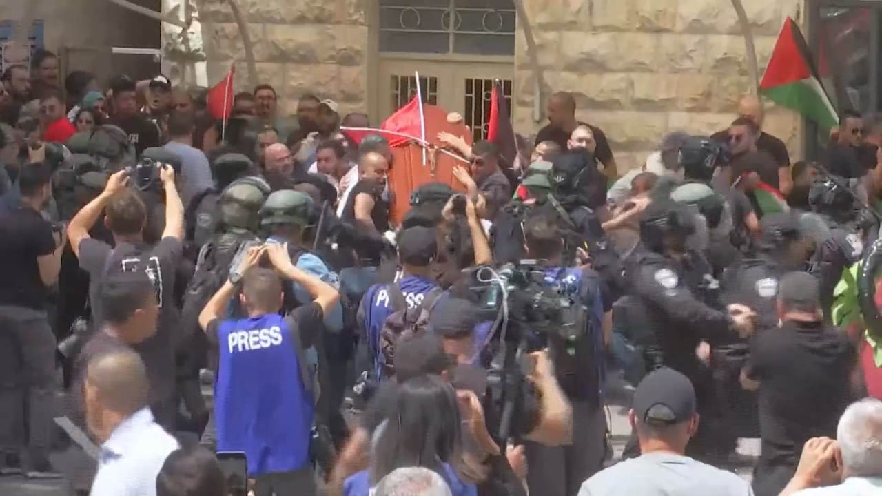 Bekijk ook: Politie Israël gebruikt geweld bij uitvaart Al Jazeera-journaliste