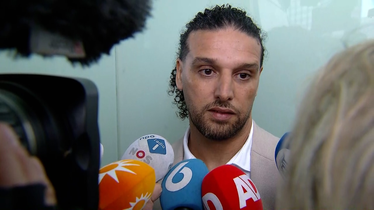 Ali B gearriveerd bij gerechtshof in Amsterdam voor hoger beroep: 'Ik geloof in mijn onschuld'