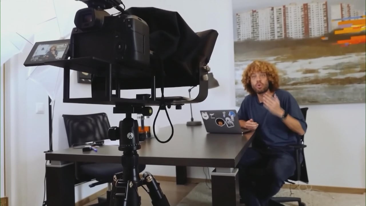 Antigif tegen staatspropaganda, deze youtuber strijdt tegen 'Russische leugens'