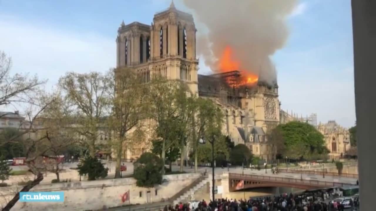 Stefan de Vries bij brand Notre-Dame