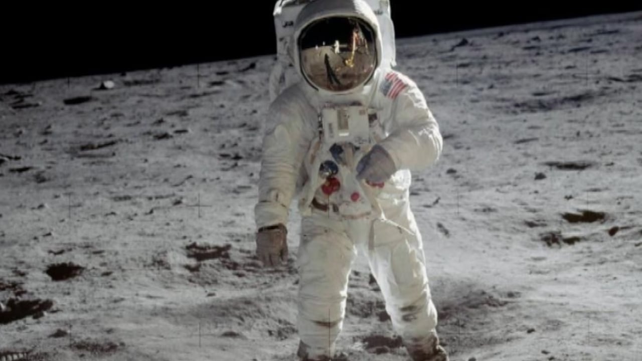 Bekijk ook: Armstrong zette in 1969 voet op de maan