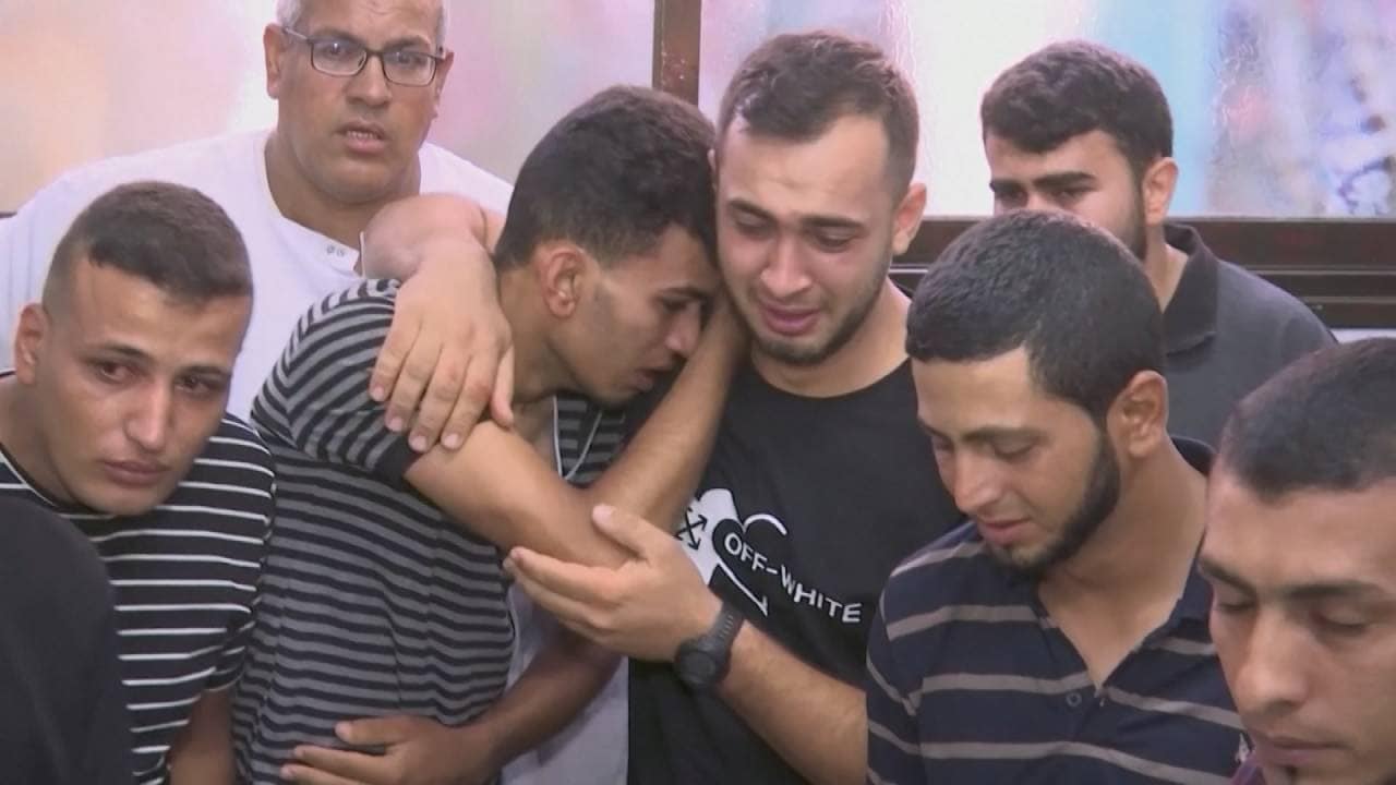 Bekijk ook: burgers in tranen na bombardement Gazastrook: 'Zaten gewoon thuis'