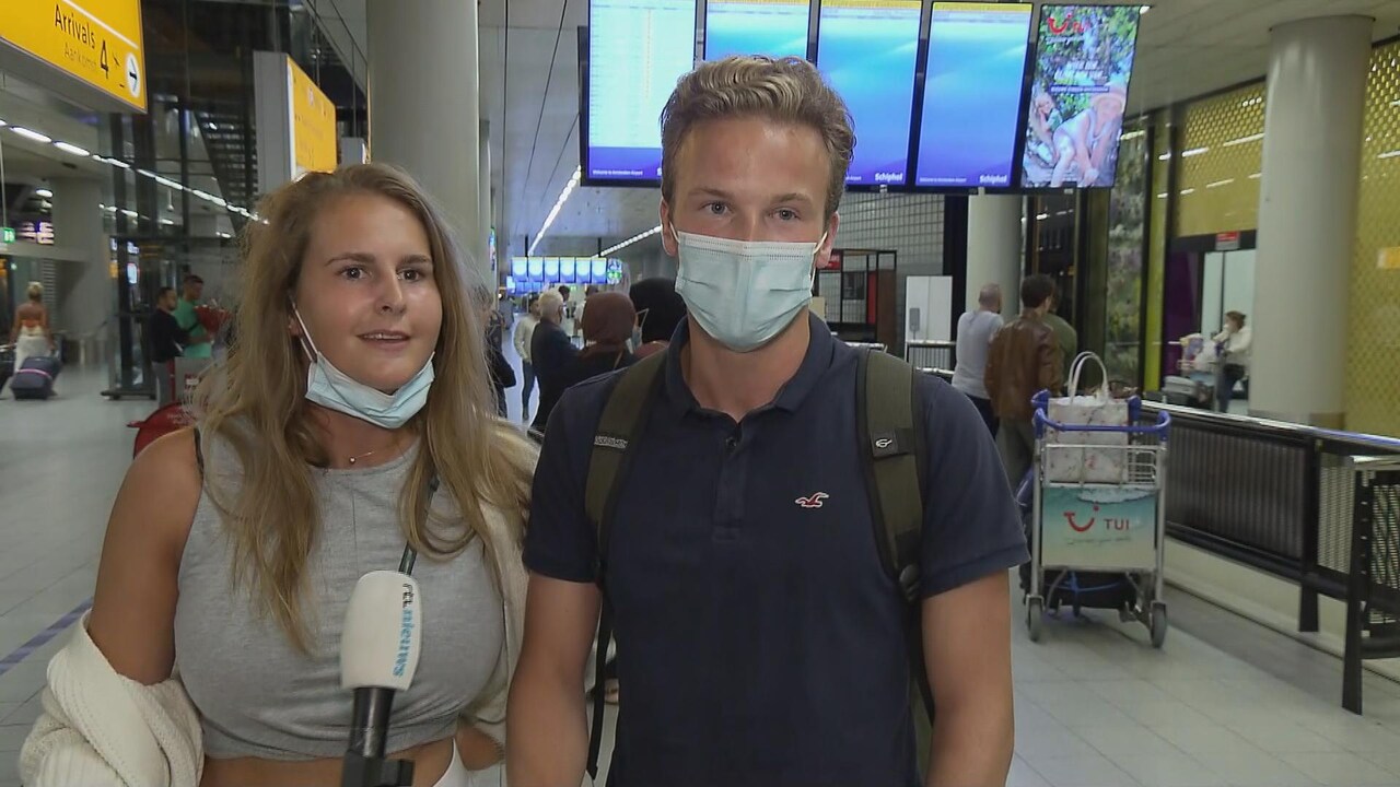 Deze reizigers kwamen net op tijd terug uit Spanje