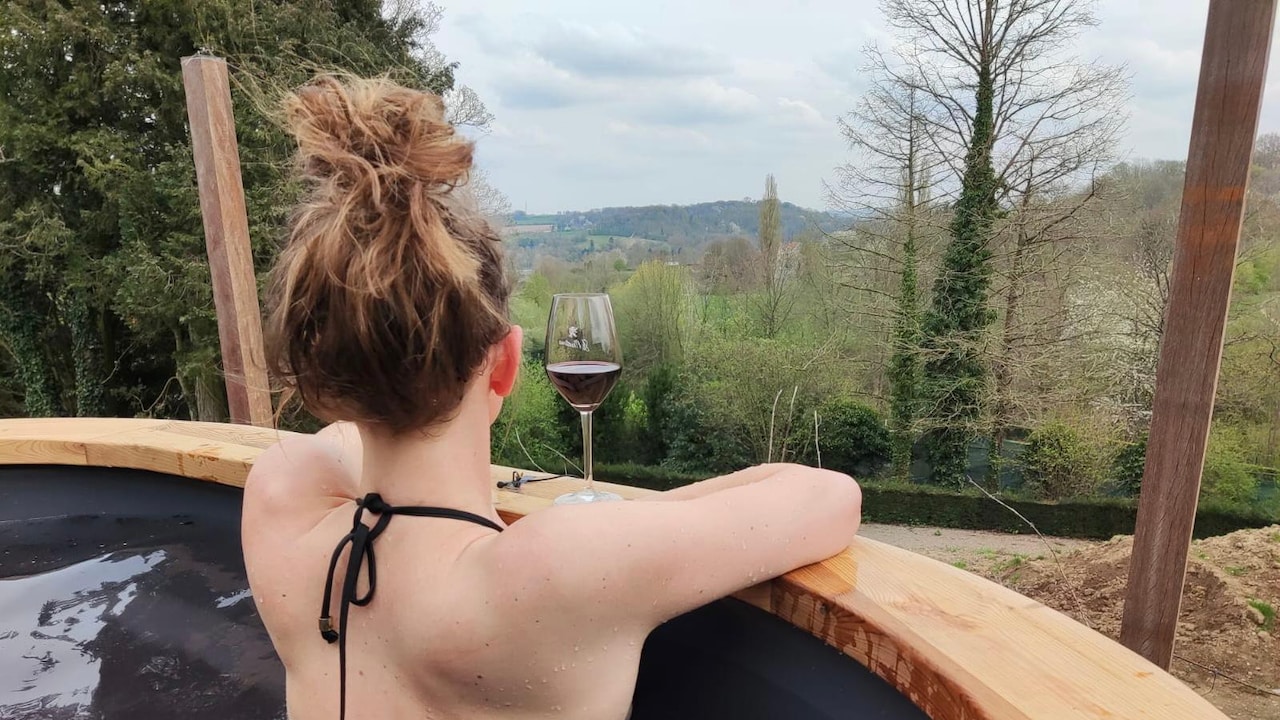 Proost! In deze spa in Valkenburg kun je baden in een wijnbad
