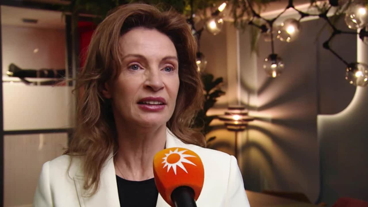 Astrid Holleeder door gebrek aan beveiliging tijdelijk weg geweest bij RTL Tonight: 'Ik kom weer terug'