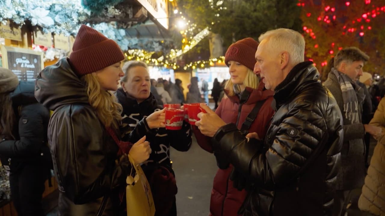 Martien Meiland houdt zijn hart vast in skilift in Kerst met de Familie Meiland: 'Waarom doen we dit?!'