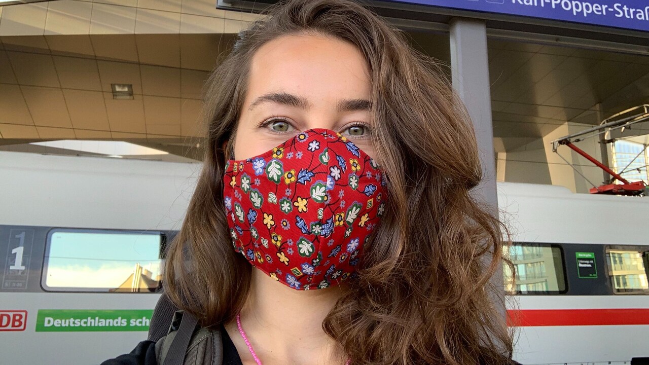 Met Laura op vakantie: 'Amper maatregelen hier'