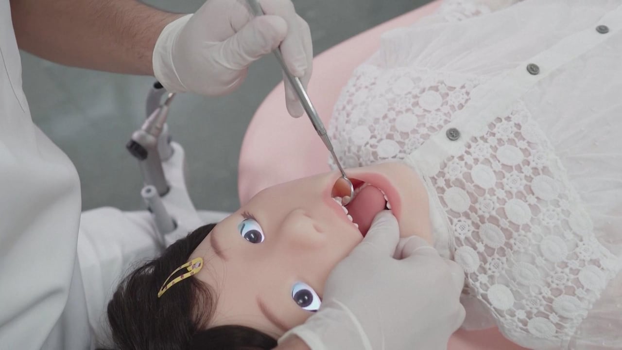 Bekijk ook: Japanse tandartsen oefenen op krijsende kinderrobot