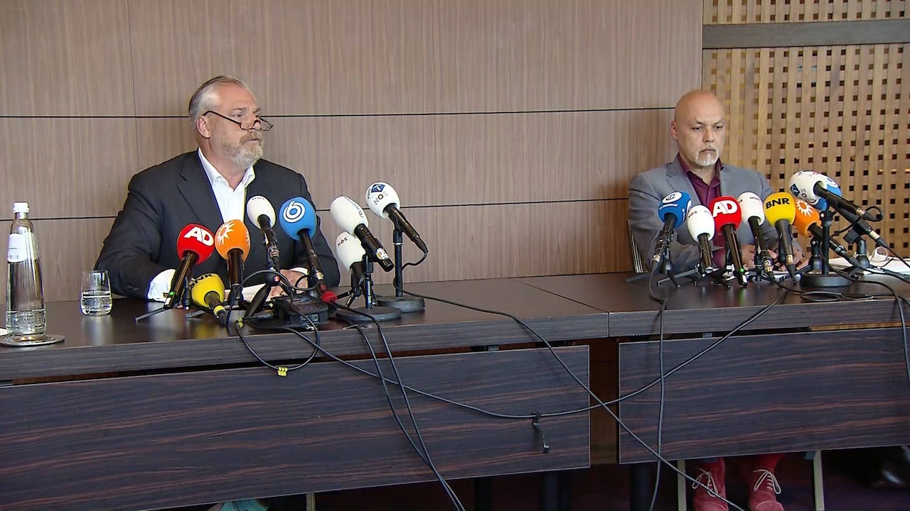 Bekijk het fragment uit de persconferentie: