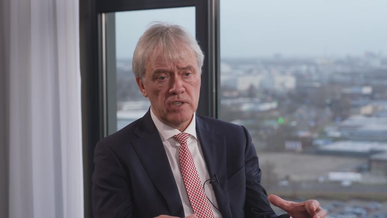 ASML hekelt migratieplannen NSC en PVV: 'Krijgen we hier geen mensen, dan wel elders'