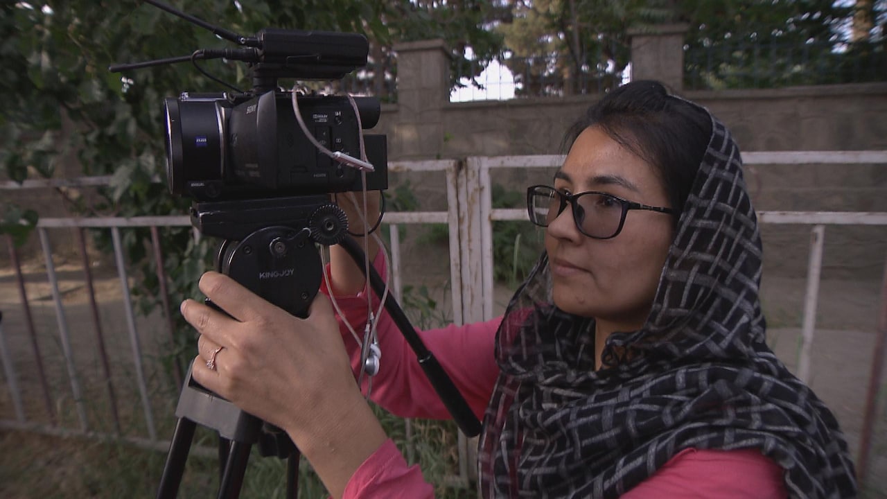 Bekijk ook: Vrouwelijke journalisten gaan door, ondanks de opmars van de taliban: