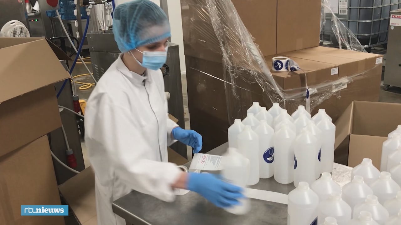 IJsfabriek maakt nu desinfectiegel in strijd tegen corona