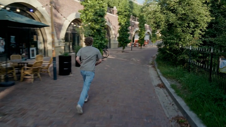 Ewout Genemans gaat achter verdachte aan in eerste aflevering Bureau Utrecht