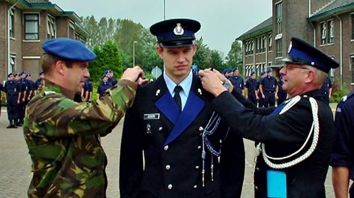 Emiel kreeg PTSS na missie in Irak, eert overleden militair nu met boek