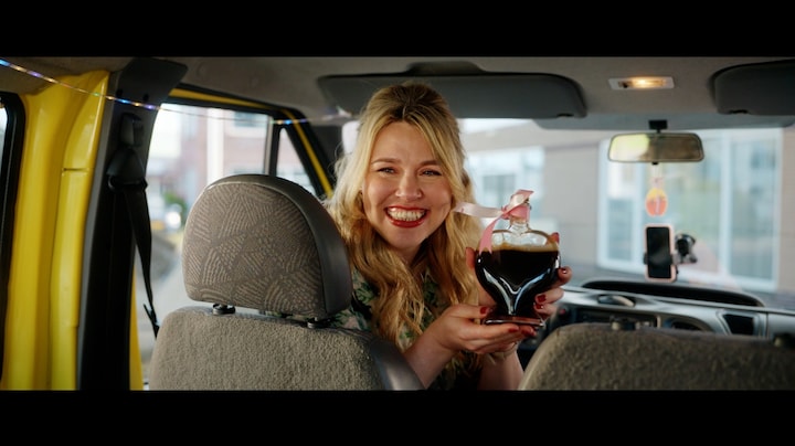 Lisa Loeb maakt filmdebuut in vriendinnenfilm Lekker Met De Meiden