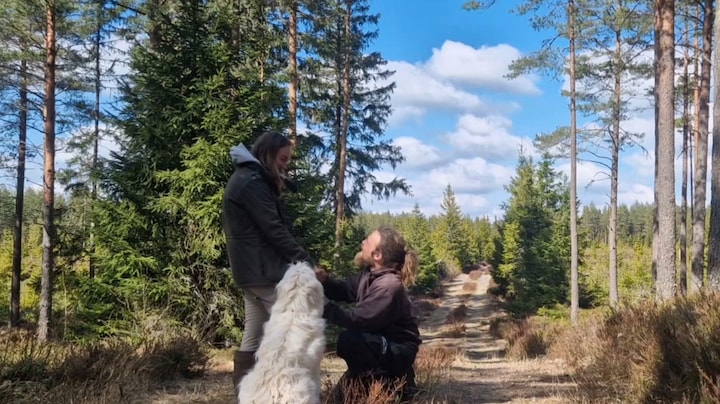 Bram en Esra uit B&B Vol Liefde trouwen in Zweden: 'Had het al een beetje gepland'