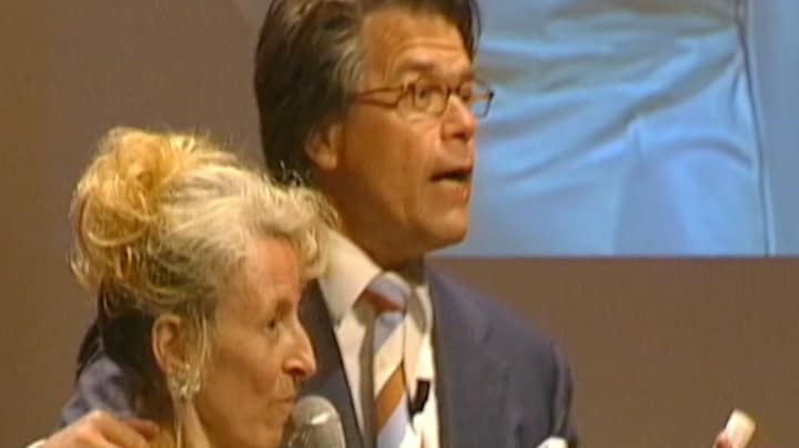 Is Emile Ratelband ingetrokken bij Jomanda? 'Veel losse eindjes'