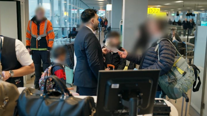 Yusuf weigert passagier na scheldpartij op Schiphol: 'Ik ga je niet boarden'