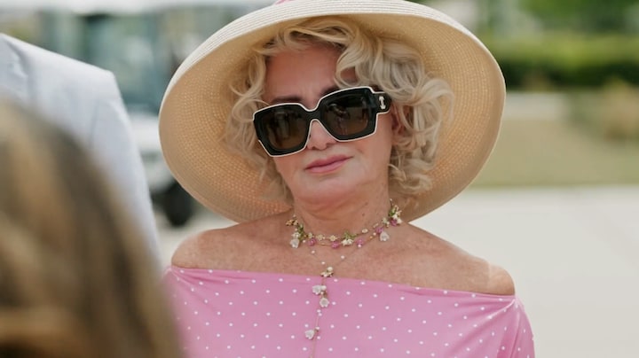 Housewife Marjan Strijbosch weigert ritje in golfkar met Lizbeth van den Boogaart: 'Geen zin in'