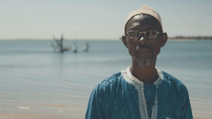 Ahmed verloor zijn huis door oprukkende zee en een catastrofale fout van de overheid