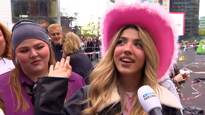 Fans uit hele wereld in Amsterdam voor Harry Styles: 'Drie jaar op gewacht'