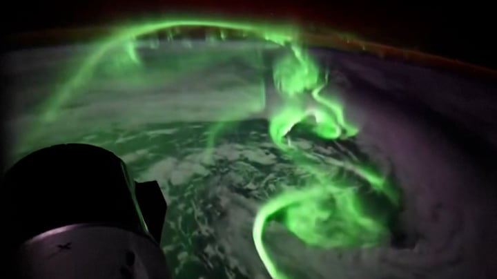 Spectaculair schouwspel vanuit de ruimte: astronaut filmt zu