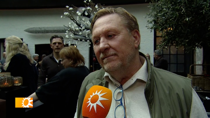 Oos Kesbeke geëmotioneerd bij herdenking Jonnie Boer: ‘Het was echt mijn maatje’