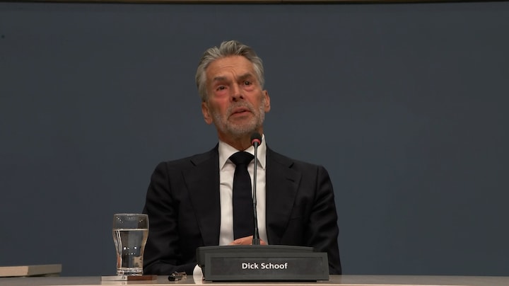 Schoof over aandacht voor sociale gevolgen van coronamaatregelen: 'Moeilijk om goed mee te wegen'