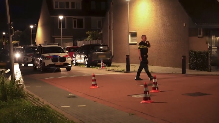 In 112 Vandaag: Straat in Krimpen aan den IJssel bezaaid met kogelhulzen