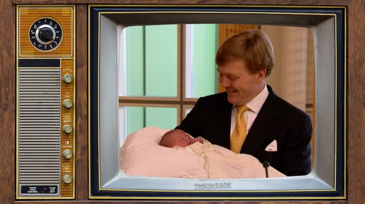 Terug naar 2007: koning Willem-Alexander glundert van oor tot oor na geboorte prinses Ariane