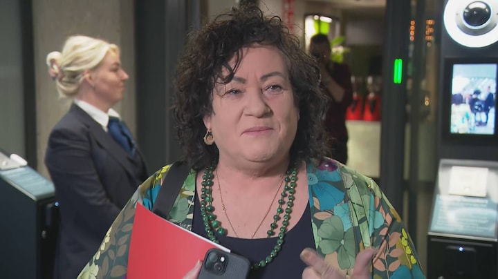 Van der Plas vraagt Paus om gezegende formatie: “Kan niet misgaan!”