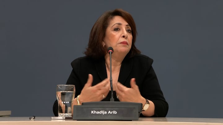 Oud-Kamervoorzitter Arib: deel Kamer wilde om corona niet meer vergaderen