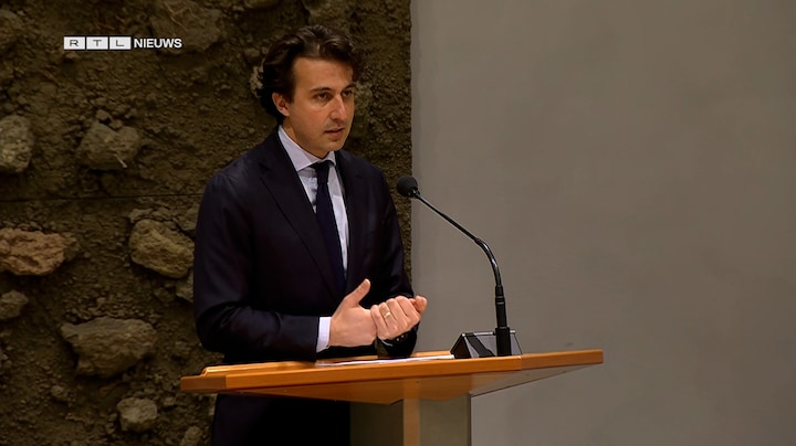 Kamer kritisch op Klaver over benzineprijzen: ‘Geen snelle oplossing’