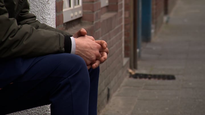 Stress en wanhoop: dakloze Lars kreeg boete na boete voor slapen op straat