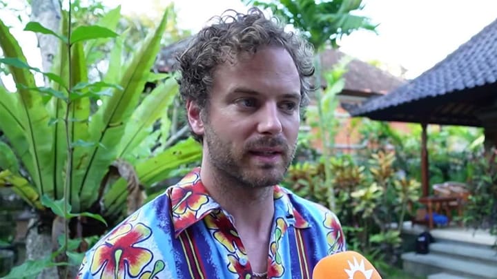 Jim Bakkum zet vrouw Bettina Holwerda in het zonnetje: 'Liefste moeder